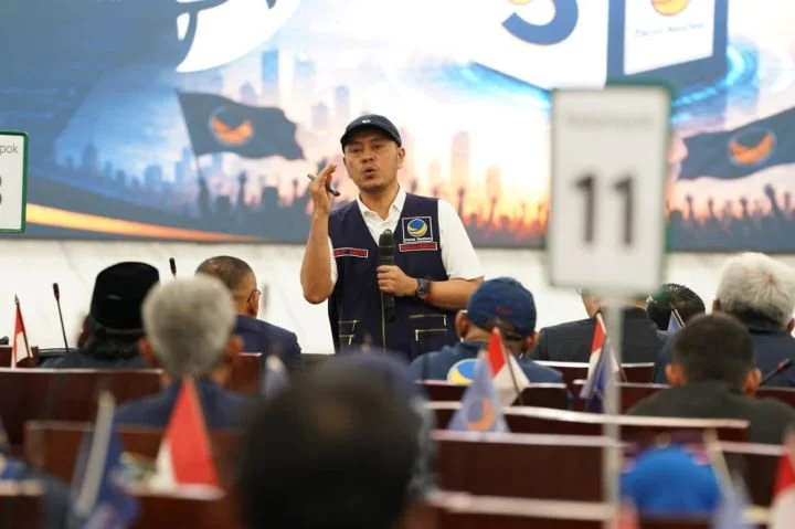 Willy Aditya: Partai Harus Hadir Setiap Hari, Bukan Musiman