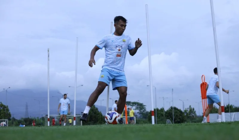 Masa Depan Robi Darwis Jadi Teka-teki Usai Tinggalkan Persib Bandung