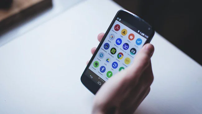 Apakah Bisa Cek Sisa Umur HP Android? Ini Caranya