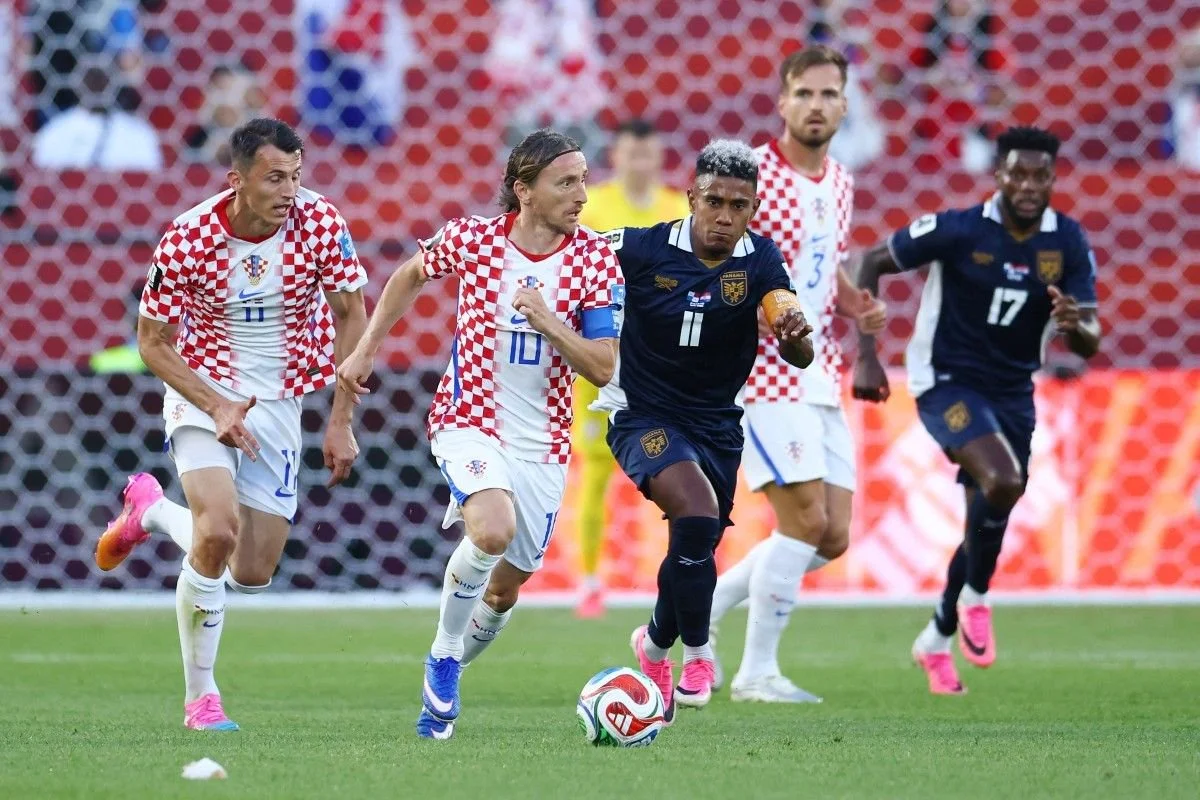 Gelandang timnas Kroasia, Luka Modric, beraksi di laga Grup L Piala Dunia 2026 antara Panama dan Kroasia di Stadion Toronto, Toronto, pada 23 Juni 2026.