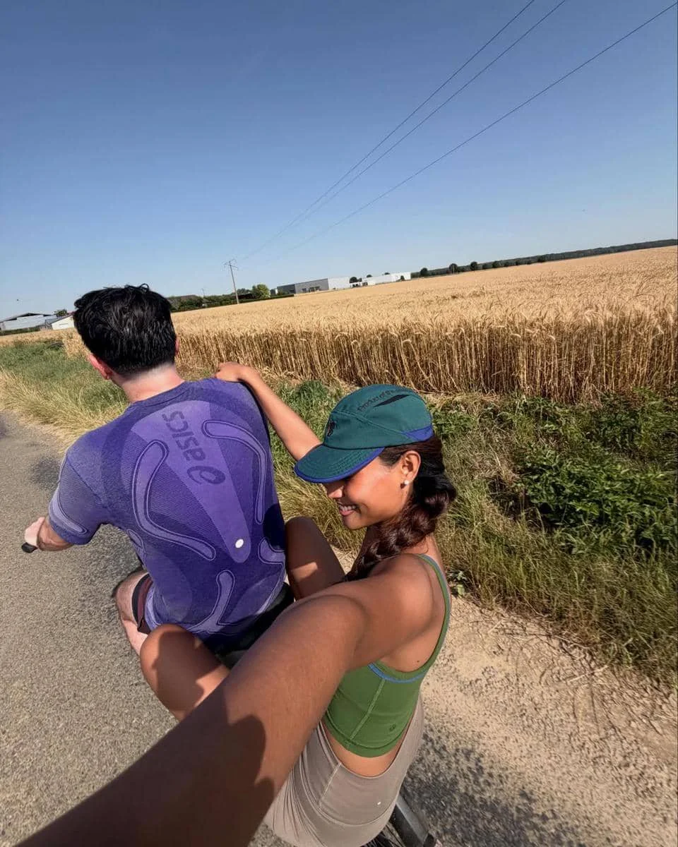 Novia Bachmid bersepeda di Maignelay Montigny