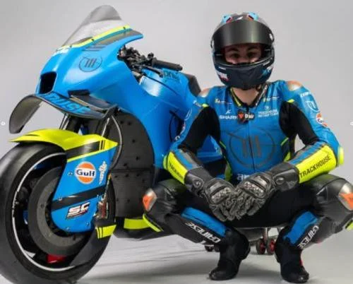 Raul Fernandez dengan livery baru tim Trackhouse Racing. (Foto: Instagram/trackhousemotogp)