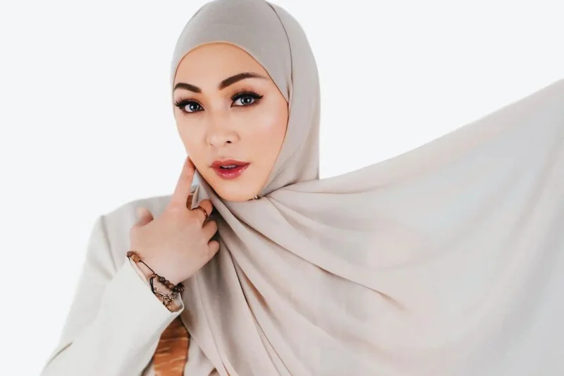 Angelina Sondakh Tanggapi Isu Tak Akur dengan Aaliyah Massaid