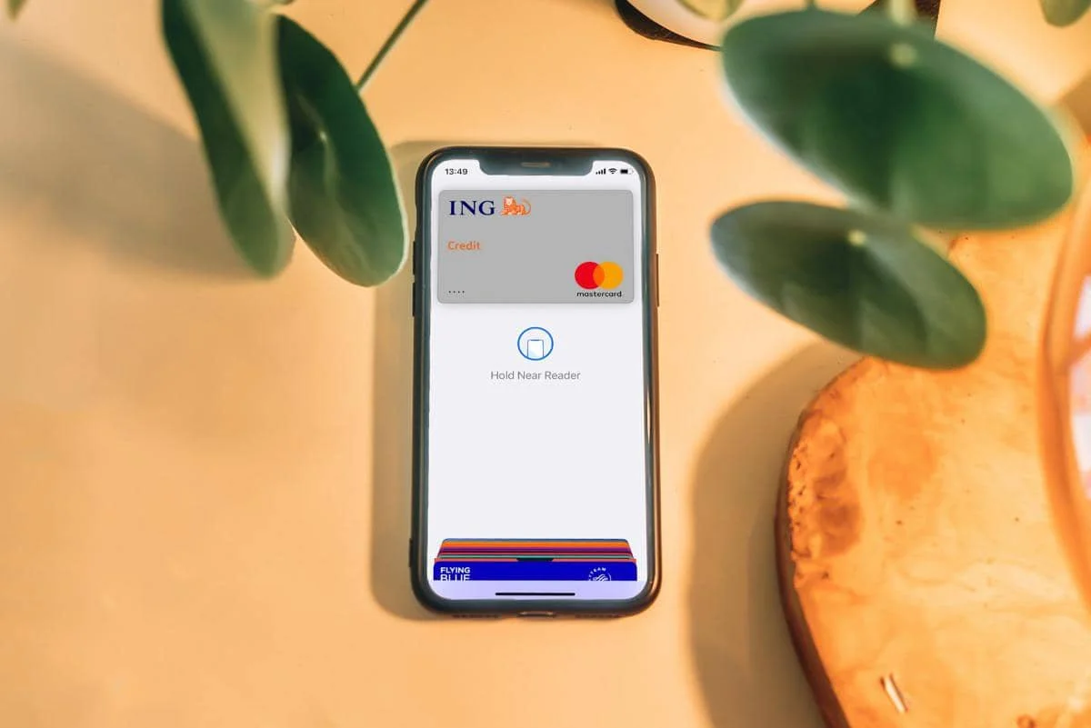Ilustrasi mobile banking