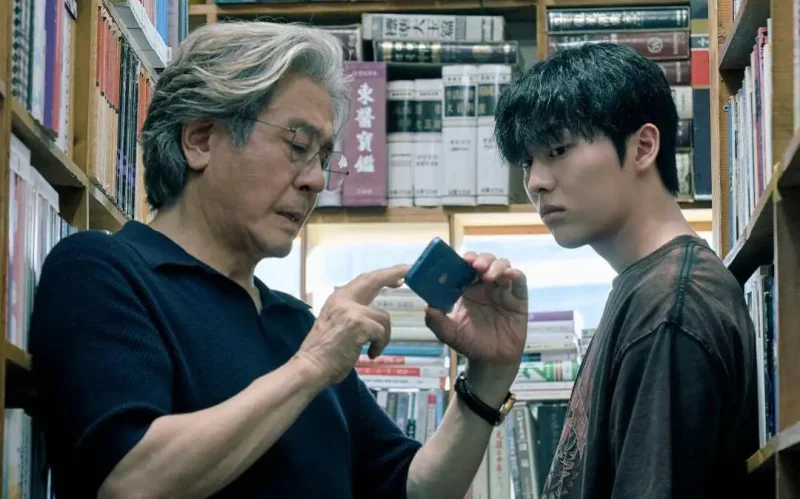 3 Manipulasi Lee Kang yang Mengecoh Heo Mun Oh di Notes from the Last Row