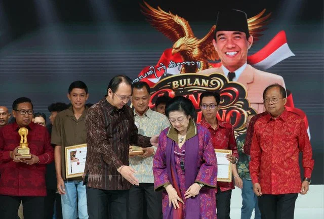 Didampingi Prananda, Megawati Hadiri Penutupan Bulan Bung Karno 2026 di Bali