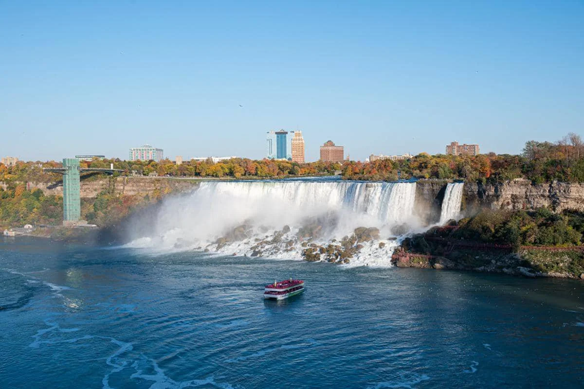 ilustrasi pemandangan Niagara Falls (pexels.com/Yajun Dong)