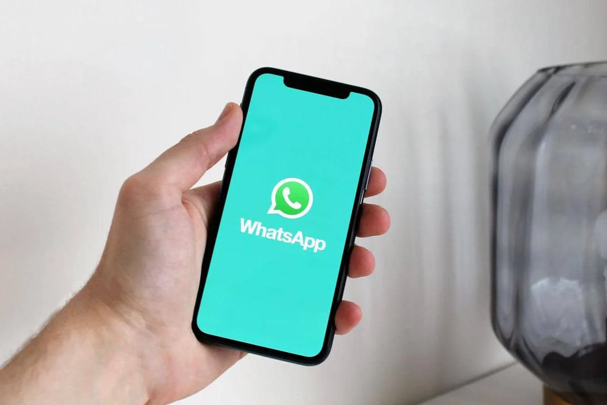 Media sosial WhatsApp.