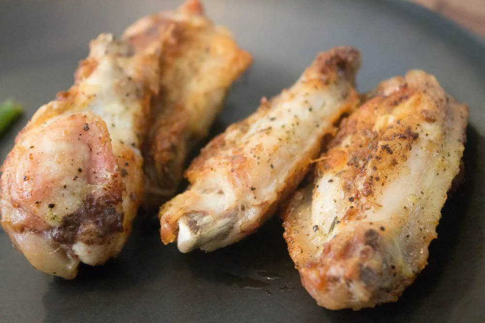 ilustrasi chicken wings