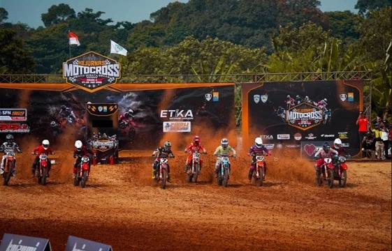 Pada menit-menit terakhir balapan yang berdurasi 20 menit + 2 lap, Diva berhasil menyelesaikan comeback luar biasanya dengan mengambil alih posisi terdepan.