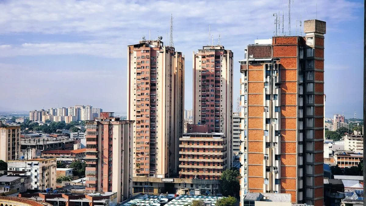 susana gedung pencakar langit di Maracay, Aragua, Venezuela