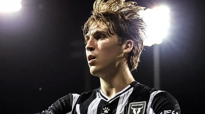 Luke Vickery kembali cetak gol dahsyat melalui tendangan jarak jauh untuk Macarthur FC di A-League. Simak aksi spektakuler pemain yang diincar John Herdman untuk Timnas Indonesia. [Dok. IG Luke Vickery]