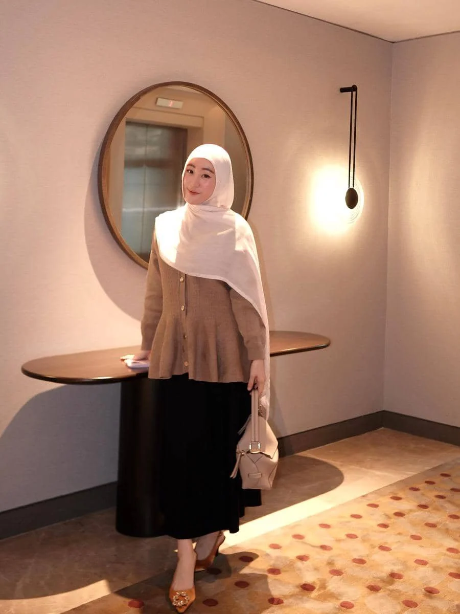 Inspirasi OOTD ala Larissa Chou