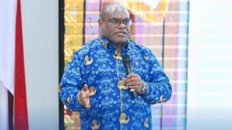 Meki Nawipa Lepas Ekspor Perdana Hasil Perikanan Papua Tengah ke Pasar Internasional