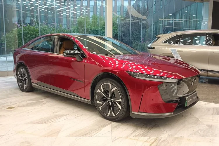 Mazda ez-6 di markas R&D Changan Automobile 