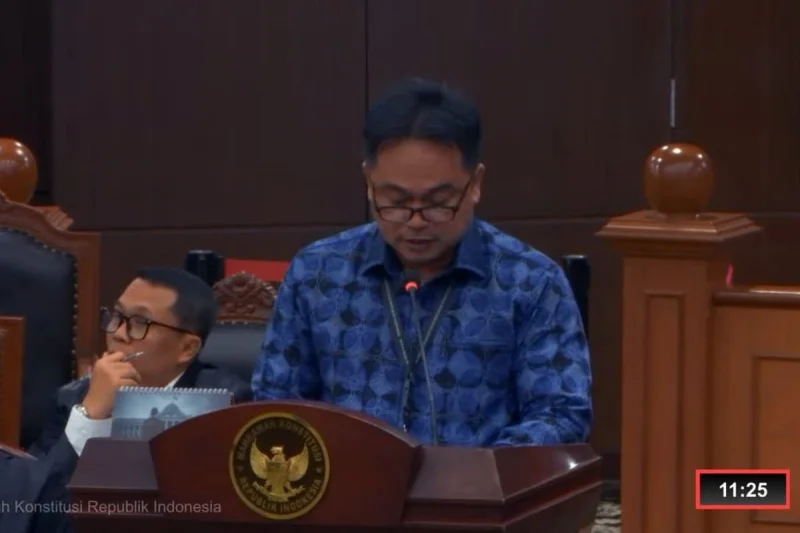 Kepsek SMPN 34 Bekasi di MK: MBG Tidak Mengurangi Penghasilan Guru