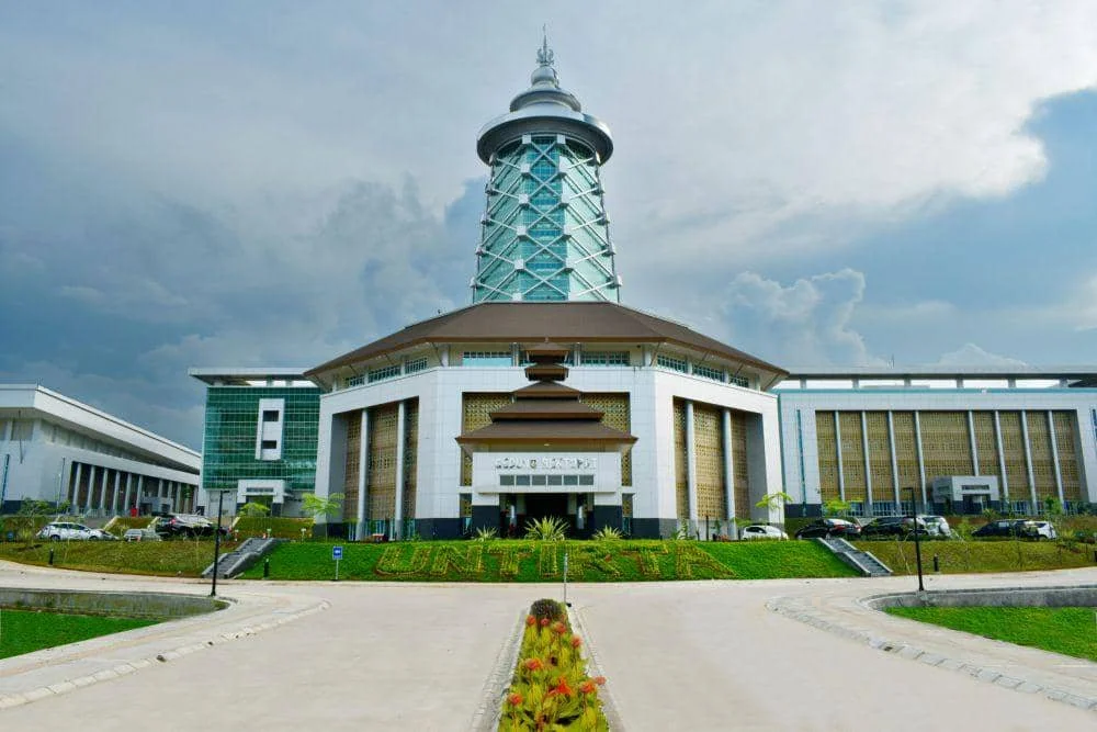 Universitas Sultan Ageng Tirtayasa (https://Untirta.ac.id)