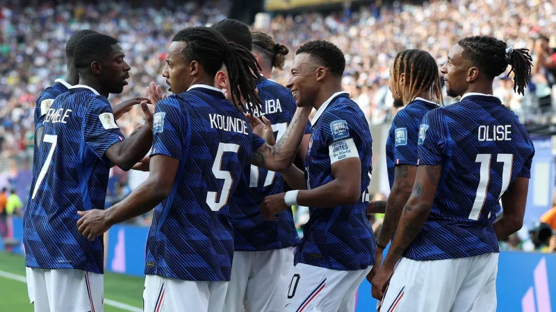Prestasi langka yang menempatkan "Mbappé dan kawan-kawan" sejajar dengan para legenda Samba