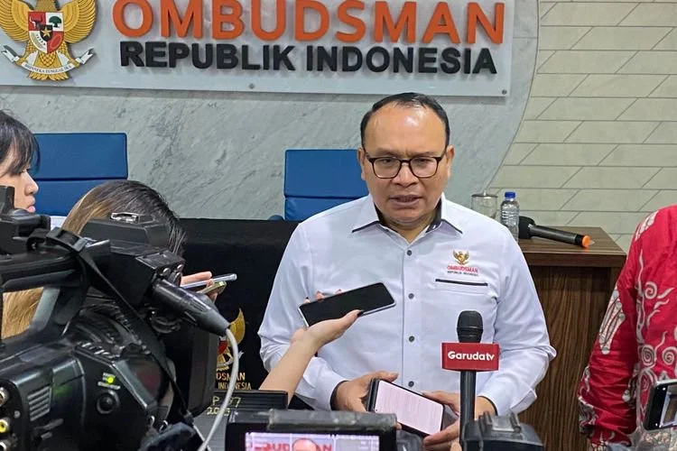 Anggota Ombudsman Robert Na Endi Jaweng saat ditemui di Kantor Ombudsma RI, Jakarta Selatan, Rabu (1/7/2026).