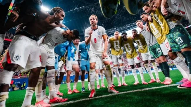 Harry Kane resmi melampaui rekor gol Pelé di Piala Dunia usai mencetak dua gol saat Inggris mengalahkan RD Kongo 2-1 dan lolos ke babak 16 besar. [Dok. FIFA]