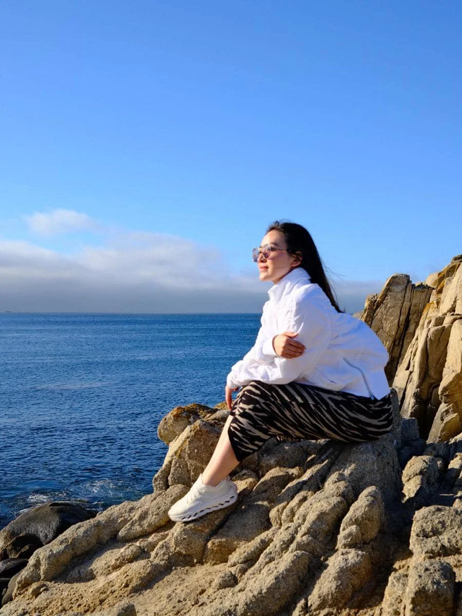 Natasha Wilona dan mama jalan-jalan di Kota Pacific Grove