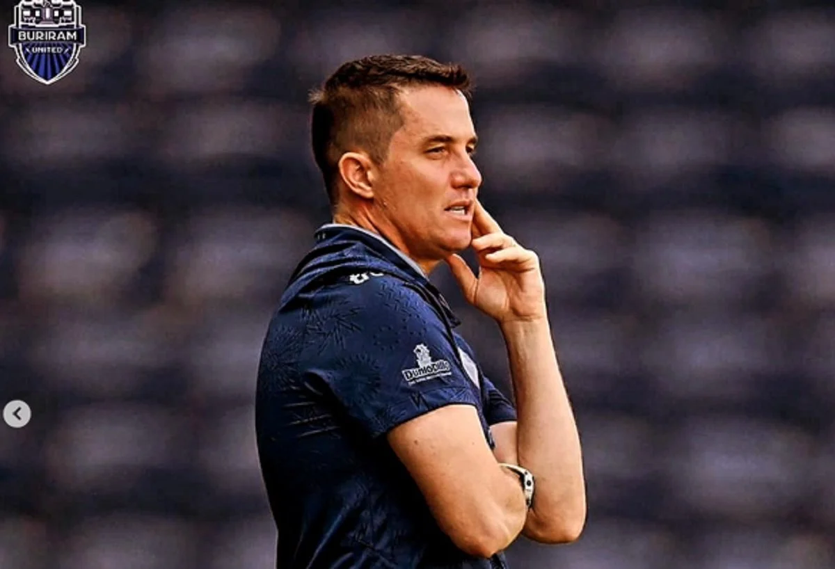 Osmar Loss bergelimang trofi bersama Buriram United. (Foto: Instagram/_osmarloss)