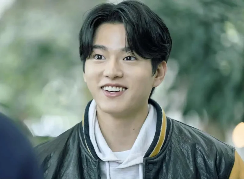 4 Drakor Lee Jin Woo GHOST9, Terbaru Notes from the Last Row