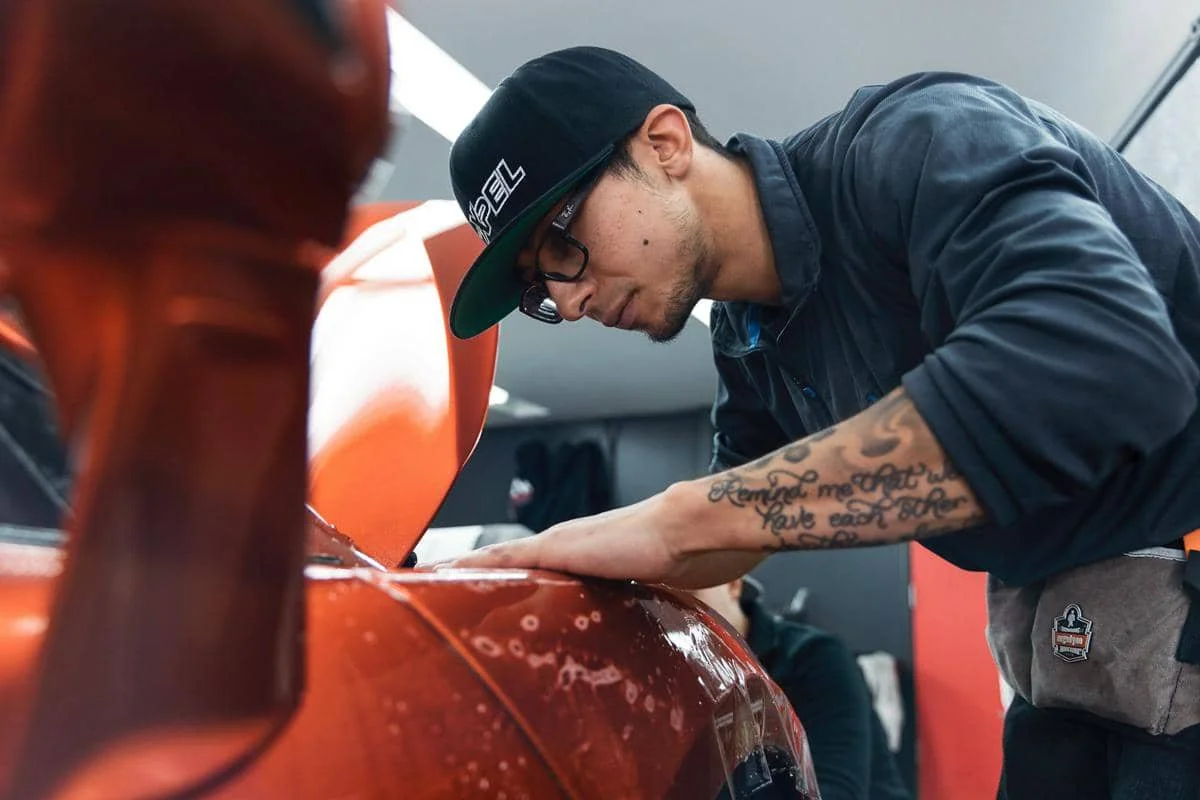 ilustrasi servis mobil