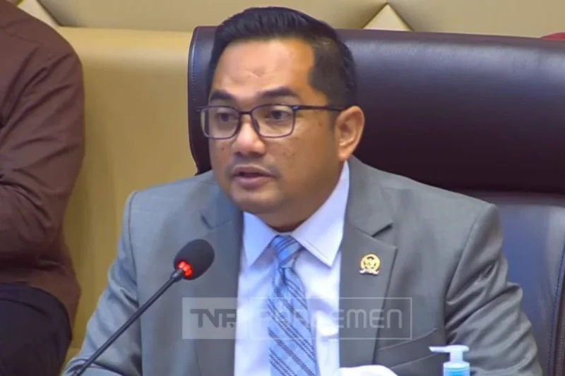 Anggota DPR Usul Tambah Hak Keuangan Kepala Daerah agar Tak Korupsi
