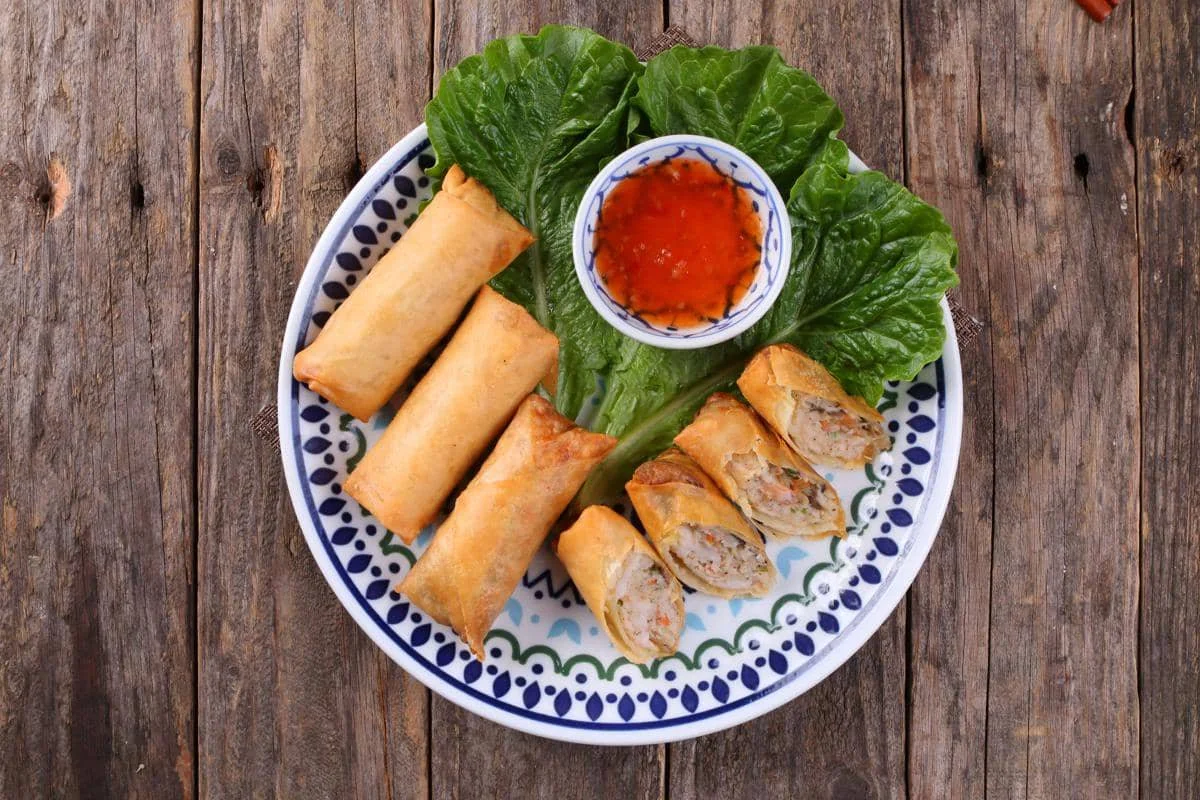 ilustrasi lumpia bihun