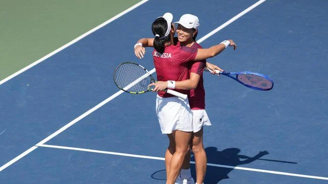 Hasil Wimbledon 2026: Aldila/Janice Lolos ke Babak Kedua