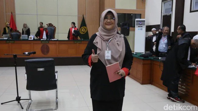 Jokowi Merasa Dihina Sehina-hinanya, Dokter Tifa Tegas Tolak Berdamai