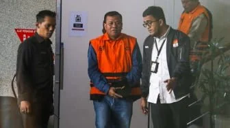 Dari Pajero ke Land Cruiser, Bupati Kuansing Disebut 'Main' Jual Beli Jabatan Sejak 2021
