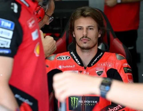 Nicolo Bulega berpotensi gabung tim Valentino Rossi. (Foto: Instagram/ducaticorse)