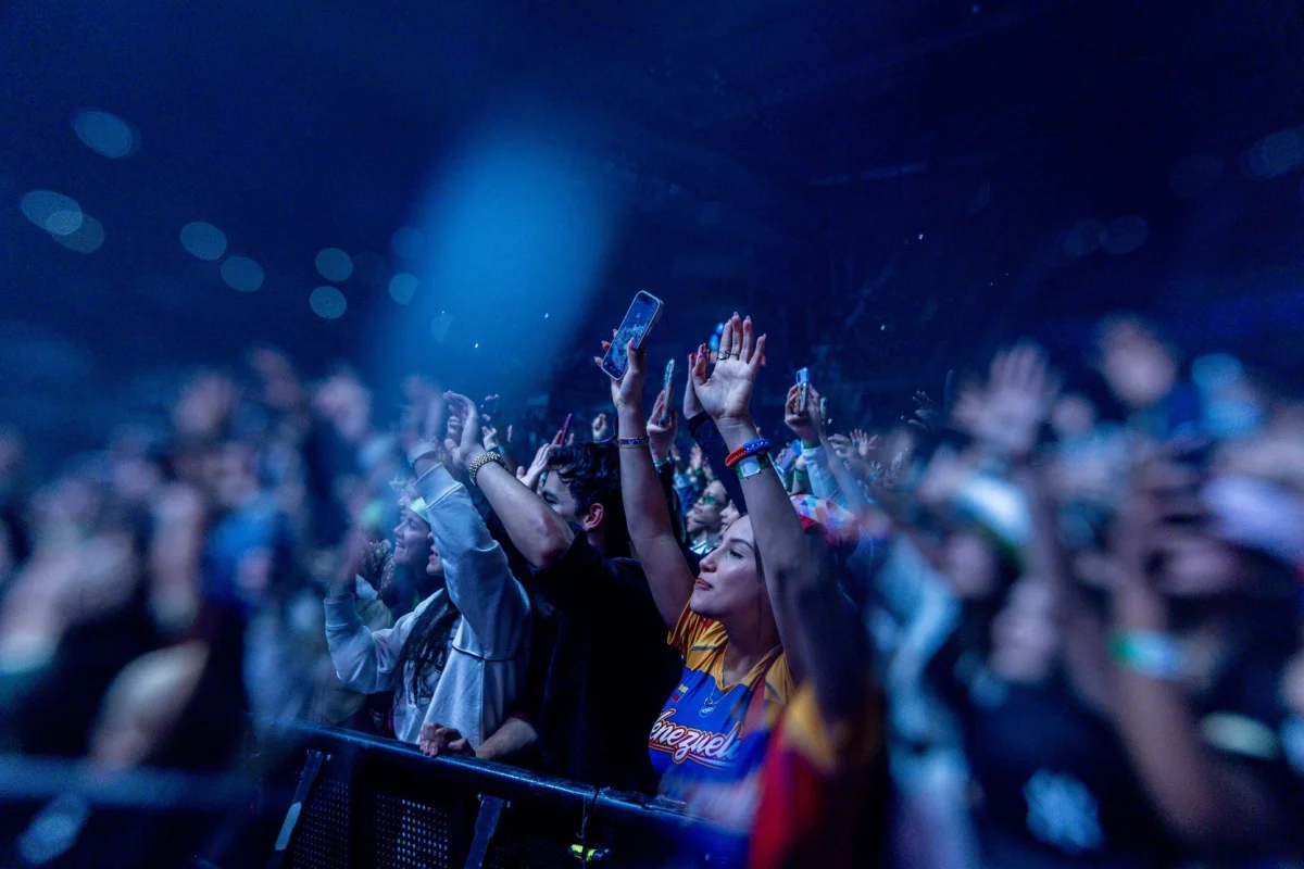 Reggaeton crowd