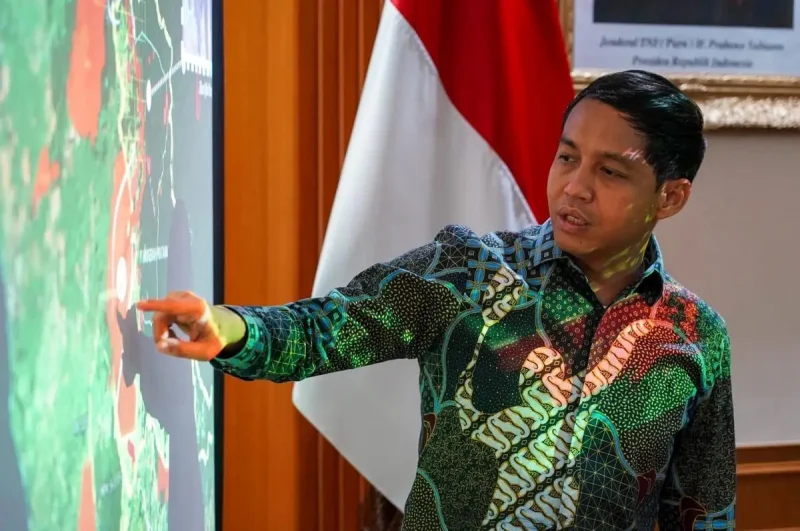TOP 5: Menhut Terima Amplop dari Bupati Kuansing hingga 7 Tersangka Korupsi MBG
