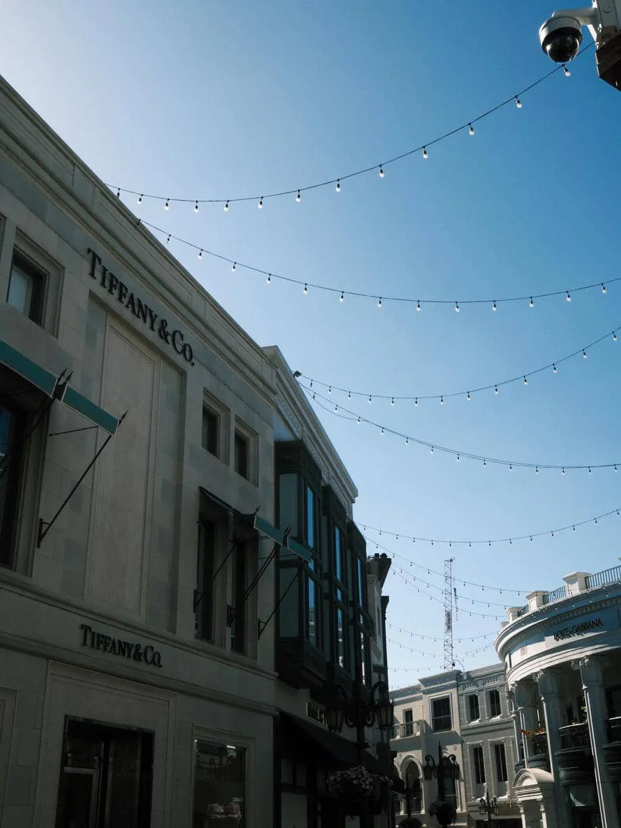 Natasha Wilona jalan-jalan di Rodeo Drive
