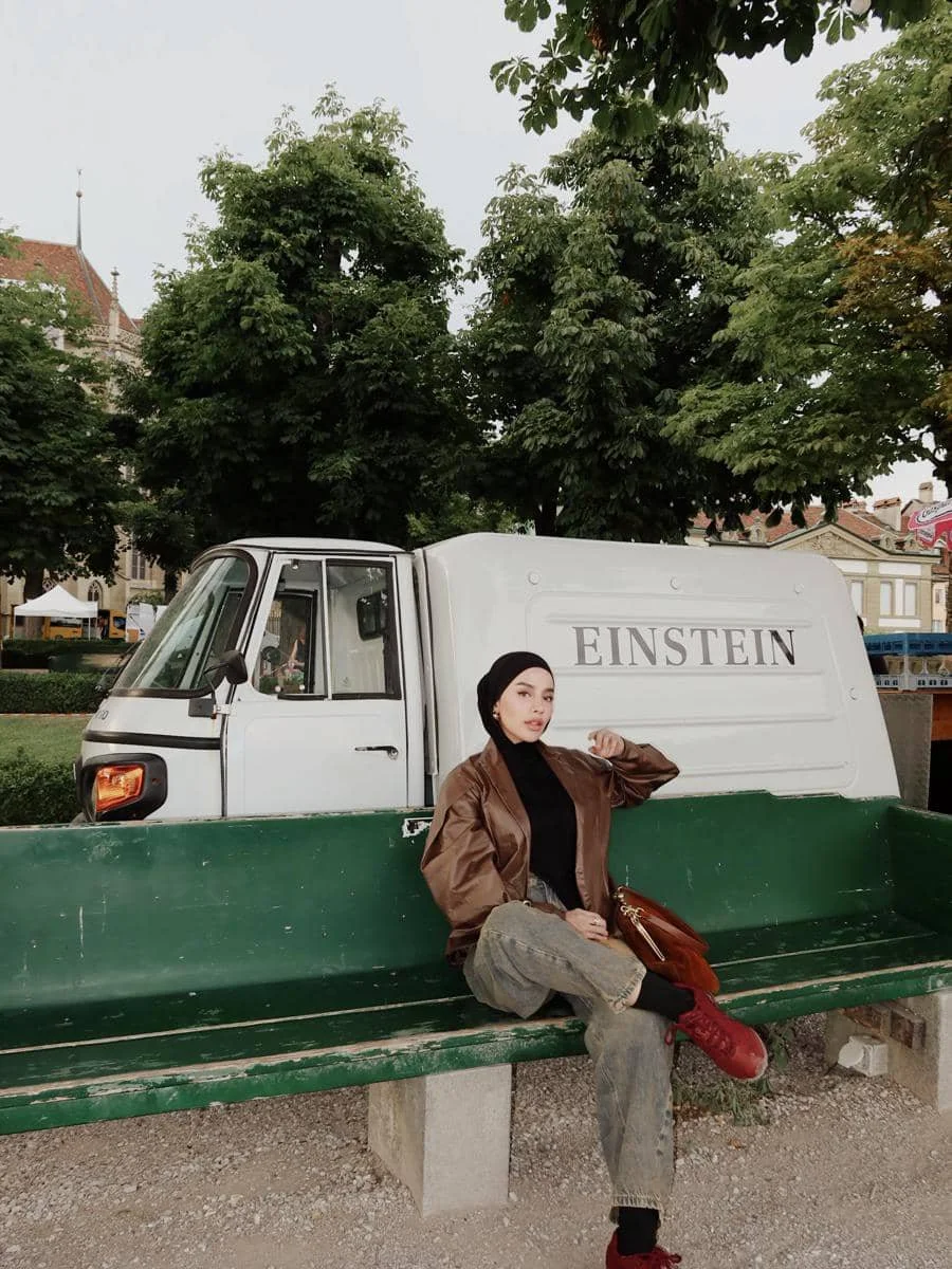 Emy Aghnia dan suami berkeliling Kota Bern