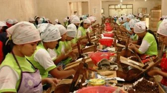 Buruh Waswas Aturan Baru Tembakau, Khawatir Gelombang PHK Meluas