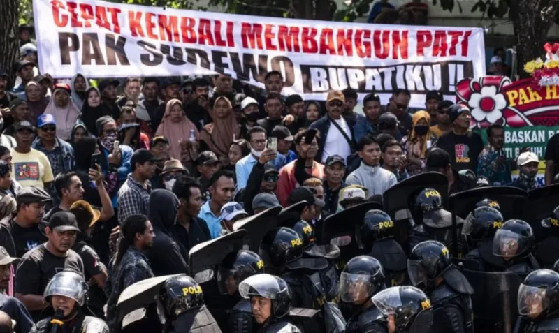 Pengadilan Negeri Semarang Izinkan Aksi Pendukung Bupati Nonaktif Pati Sudewo dengan Syarat Tidak Ganggu Sidang