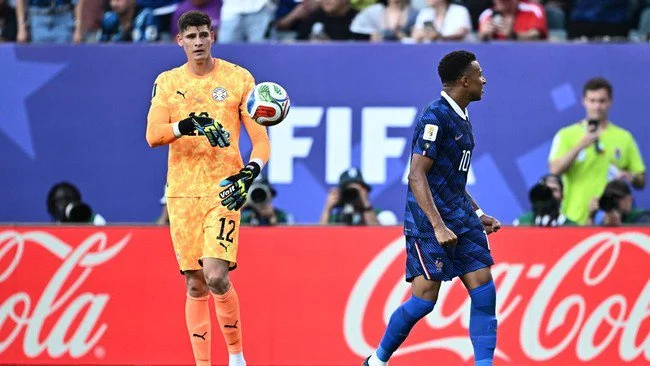 Kiper Paraguay Orlando Gill Emosi Mbappe Tolak Ajakan Salaman