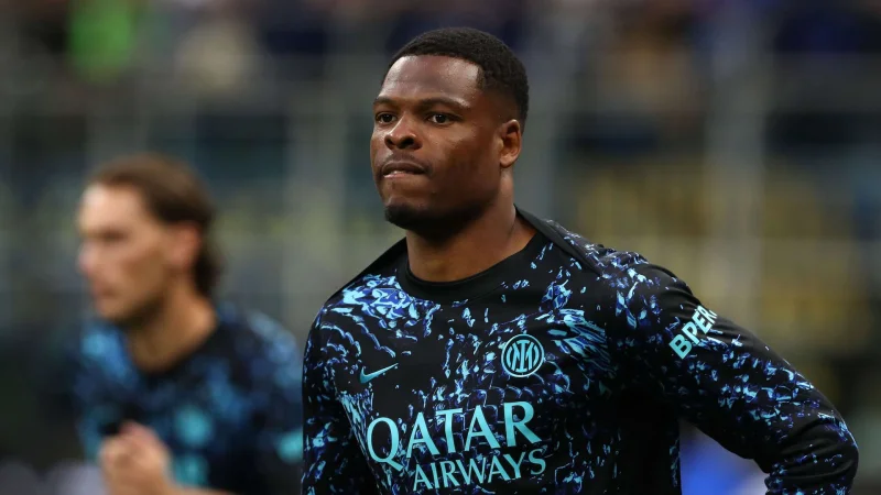 Real Madrid mengonfirmasi perekrutan Denzel Dumfries senilai €20 juta - sementara Trent Alexander-Arnold kini menghadapi persaingan baru dalam upayanya mengisi posisi bek kanan Los Blancos