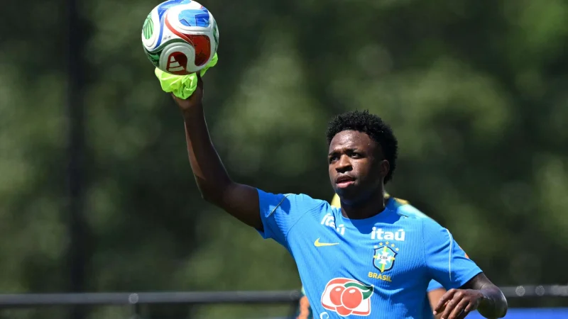 Vinícius memberi tahu para pemain Brasil mengenai keputusannya terkait perpanjangan kontrak dengan Real Madrid