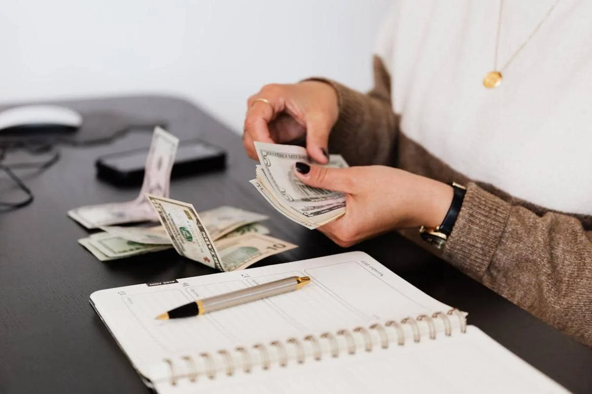 5 Tips Aman Mengatur Keuangan Pekerja yang Terjebak Banyak Cicilan
