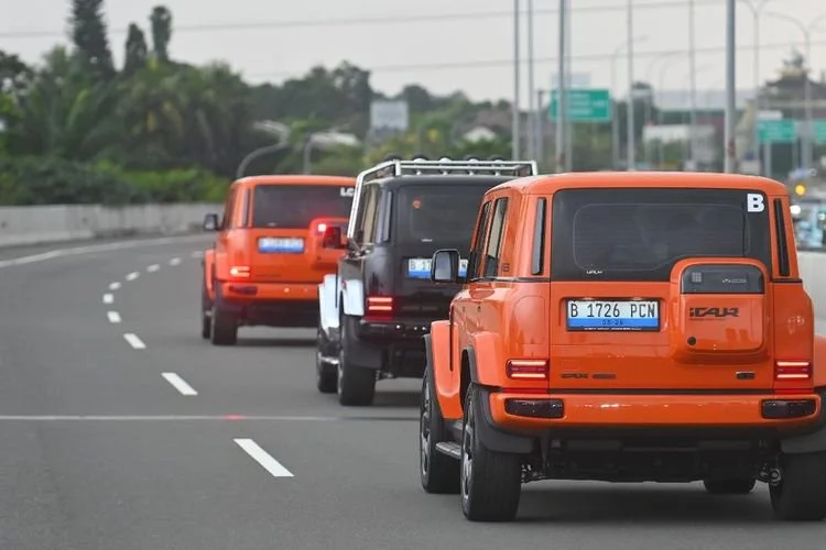 test drive iCar V23 di jalan tol
