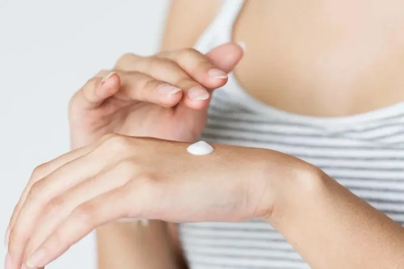 5 Kelebihan Menggunakan Sunscreen Water Based