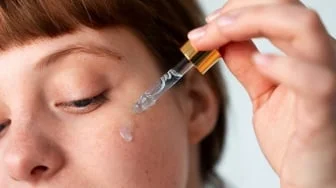 Retinol Boleh Dipakai dengan Hyaluronic Acid? Ini Cara Pakainya agar Kulit Tetap Lembap
