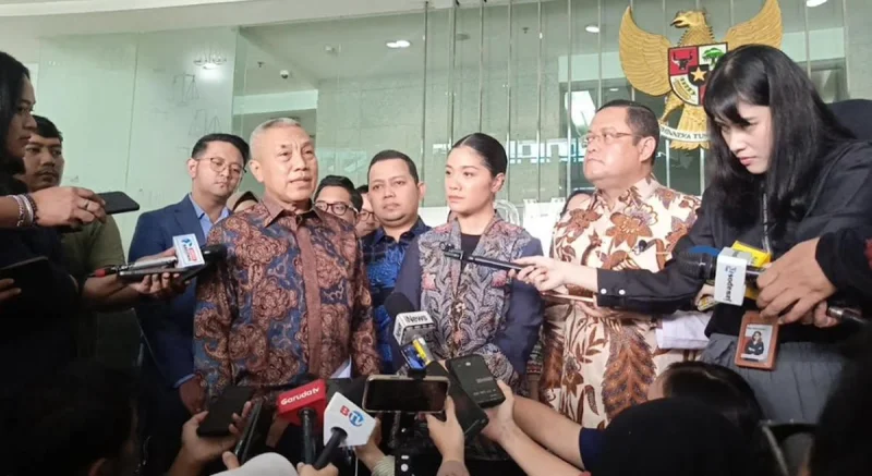 Nadiem Laporkan 4 Hakim Kasus Chromebook ke KY