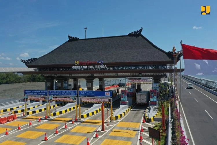 Gerbang Tol Benoa pasang gantry MLFF