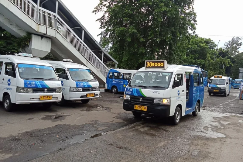 Naik Transjakarta dan Angkot JakLingko Diusulkan Tak Semurah Dulu